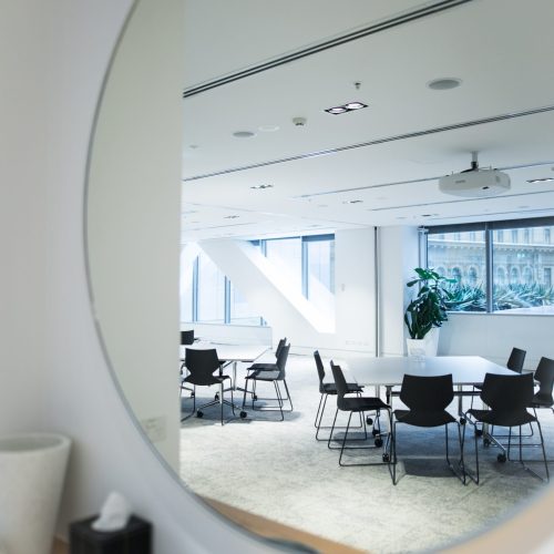 office-space-mirror-reflection-2022-11-14-10-52-43-utc